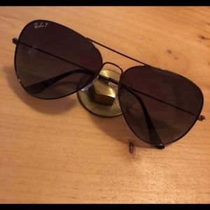 Large Ray Ban aviators